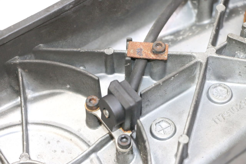 photo de VARIATORKAP PEUGEOT STREETZONE I NAKED 2T 50 (2018 - 2020) - Andere kijkhoek