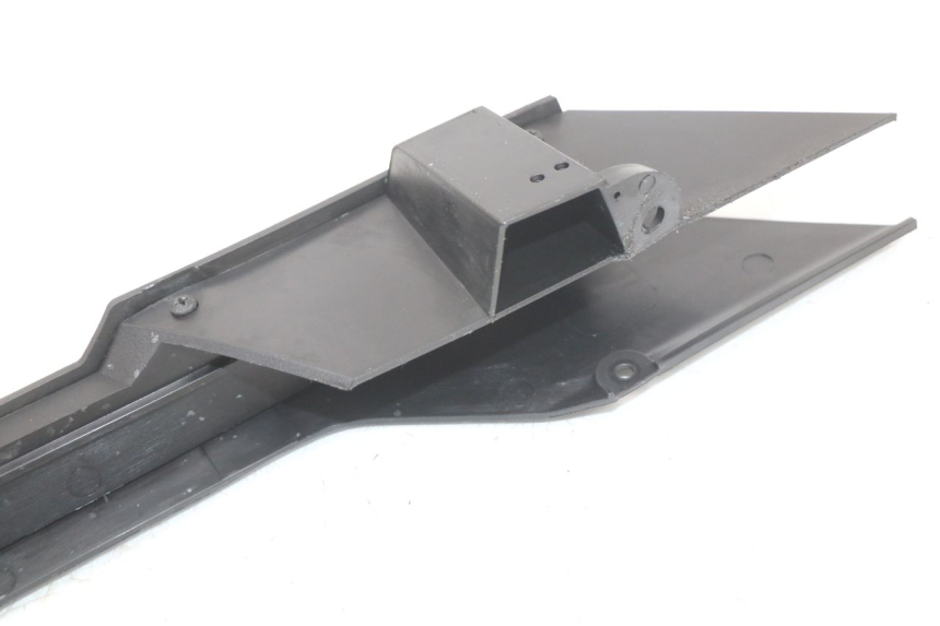 photo de KETTINGKAST HUSQVARNA SVARTPILEN 401 (2018 - 2023) - Bevestigingspunten