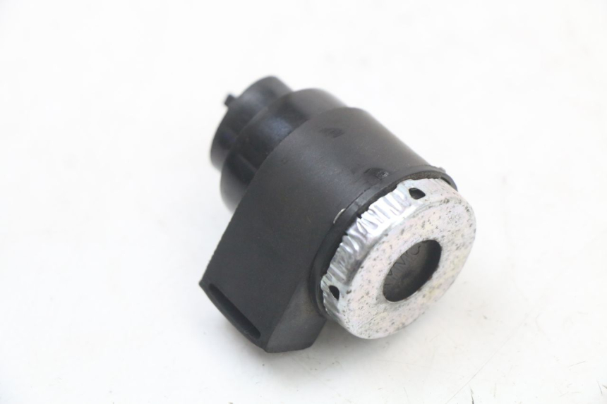 photo de KNIPPERLICHTRELAIS KYMCO AGILITY 4T 50 (2018 - 2022) - Detail van het onderdeel