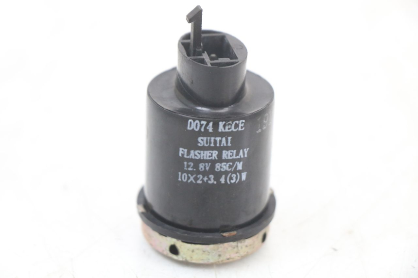 photo de KNIPPERLICHTRELAIS KYMCO AGILITY 4T 50 (2018 - 2022) - Detail van het onderdeel