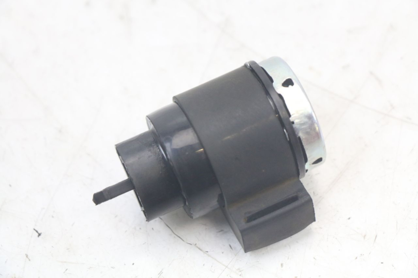 photo de KNIPPERLICHTRELAIS KYMCO AGILITY 4T 50 (2018 - 2022) - Zoom op gebruiksstaat