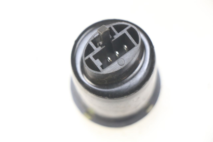 photo de KNIPPERLICHTRELAIS KYMCO AGILITY CITY 2T 50 (2008 - 2016) - Zoom op gebruiksstaat