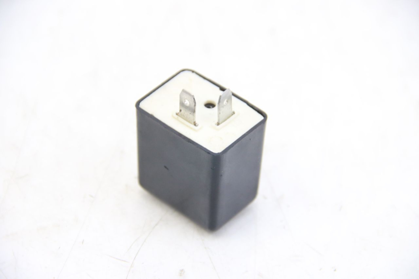 photo de KNIPPERLICHTRELAIS ECCITY ARTELEC 670 1 (2013 - 2017) - Detail van het onderdeel