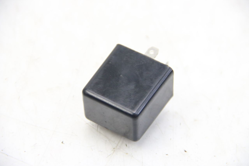 photo de KNIPPERLICHTRELAIS ECCITY ARTELEC 670 1 (2013 - 2017) - Andere kijkhoek