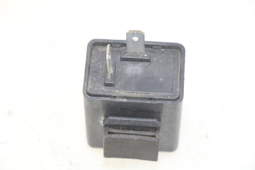 photo de KNIPPERLICHTRELAIS MBK BOOSTER SPIRIT 50 (1999 - 2003) - Zoom op gebruiksstaat