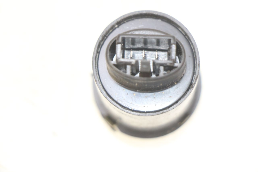 photo de KNIPPERLICHTRELAIS BAOTIAN BT 49 QT-9 50 (2006 - 2010) - Zoom op gebruiksstaat