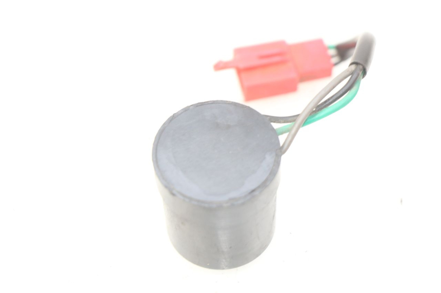 photo de KNIPPERLICHTRELAIS BAOTIAN BT 50 QT-12 50 (2007 - 2009) - Detail van het onderdeel