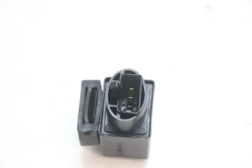 photo de KNIPPERLICHTCENTRALE HONDA CB F HORNET 600 (2005 - 2006) - Andere kijkhoek