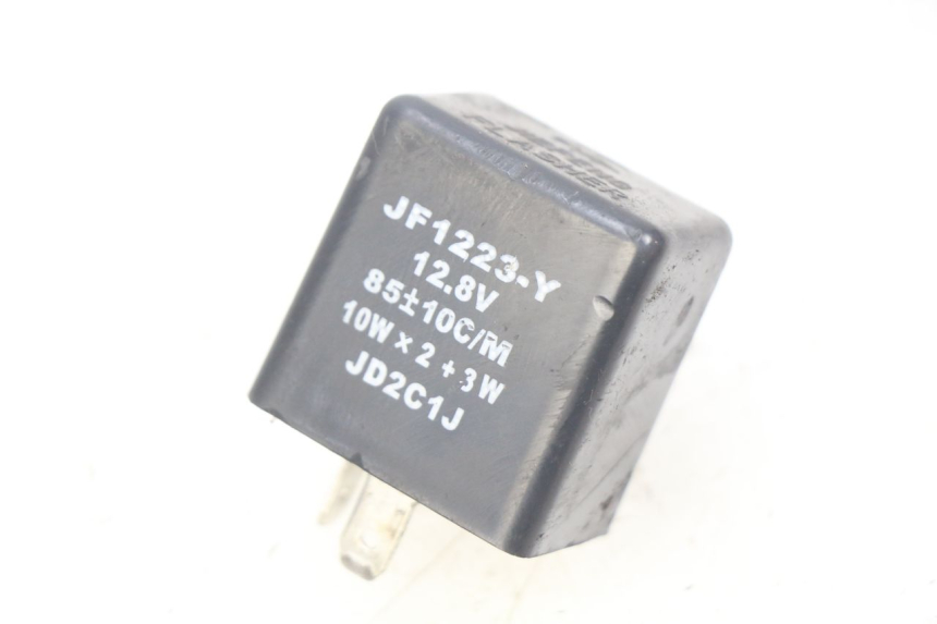 photo de KNIPPERLICHTRELAIS TNT MOTOR CITY 50 (2007 - 2018) - Hoofdaanzicht