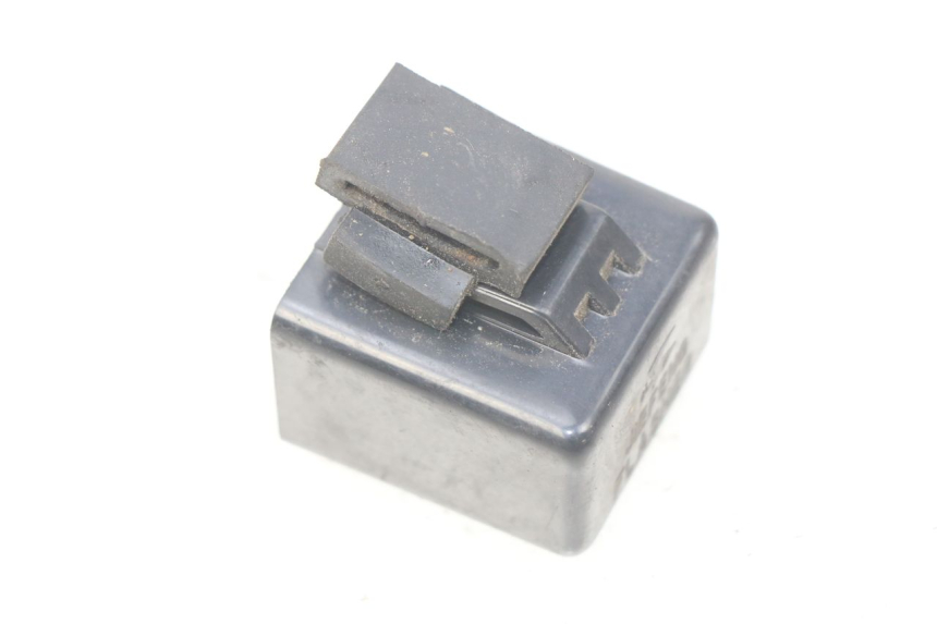 photo de RICHTINGAANWIJZERRELAIS RIDE CLASSIC 2T 50 (2014 - 2022) - Detail van het onderdeel