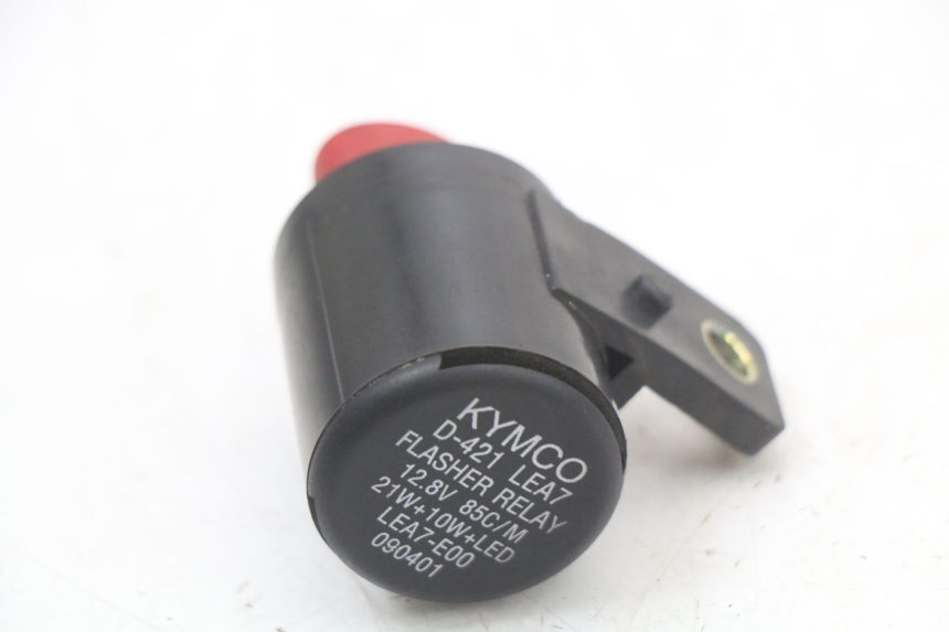 photo de KNIPPERLICHTRELAIS KYMCO DINK STREET 125 (2009 - 2014) - Hoofdaanzicht