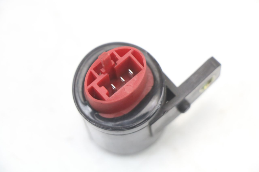 photo de KNIPPERLICHTRELAIS KYMCO DINK STREET 125 (2009 - 2014) - Zoom op gebruiksstaat