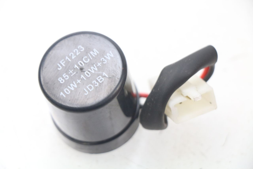 photo de KNIPPERLICHTRELAIS RIDE E1 1 (2014 - 2022) - Hoofdaanzicht