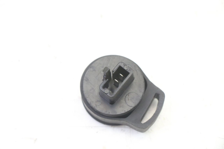 photo de RICHTINGAANWIJZERRELAIS PEUGEOT ELYSTAR 50 (2002 - 2014) - Zoom op gebruiksstaat