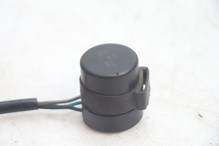 photo de KNIPPERLICHTRELAIS JM MOTORS EVOLIS 4T 50 (2018 - 2022) - Detail van het onderdeel