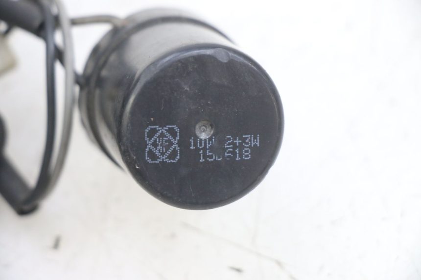 photo de KNIPPERLICHTRELAIS TNT MOTOR FASTINO 4T 50 (2013 - 2019) - Detail van het onderdeel