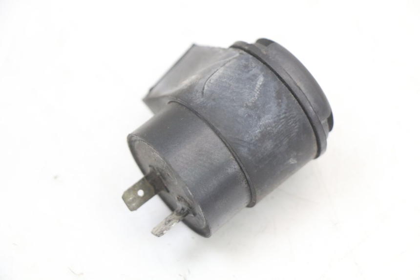 photo de KNIPPERLICHTRELAIS SYM FIDDLE 3 III 50 (2014 - 2020) - Detail van het onderdeel