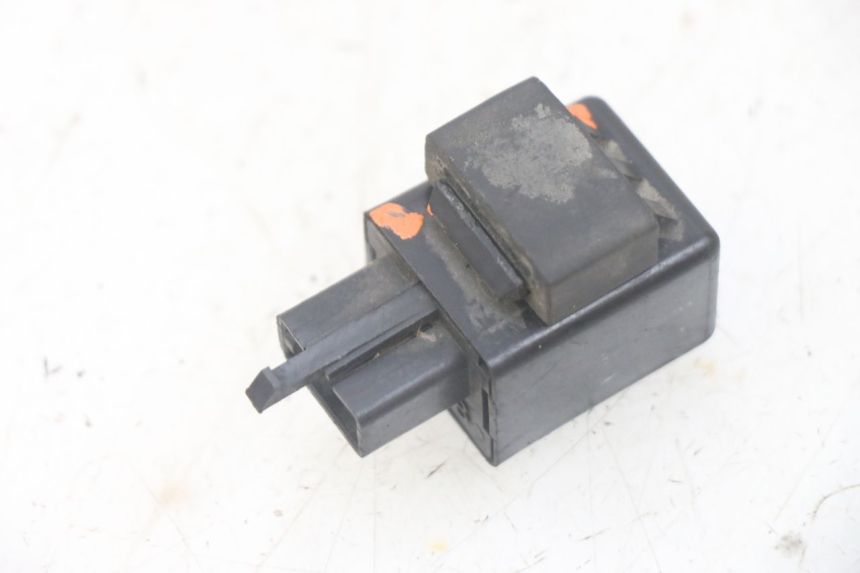 photo de KNIPPERLICHTRELAIS YAMAHA FJR ABS 1300 (2006 - 2012) - Zoom op gebruiksstaat