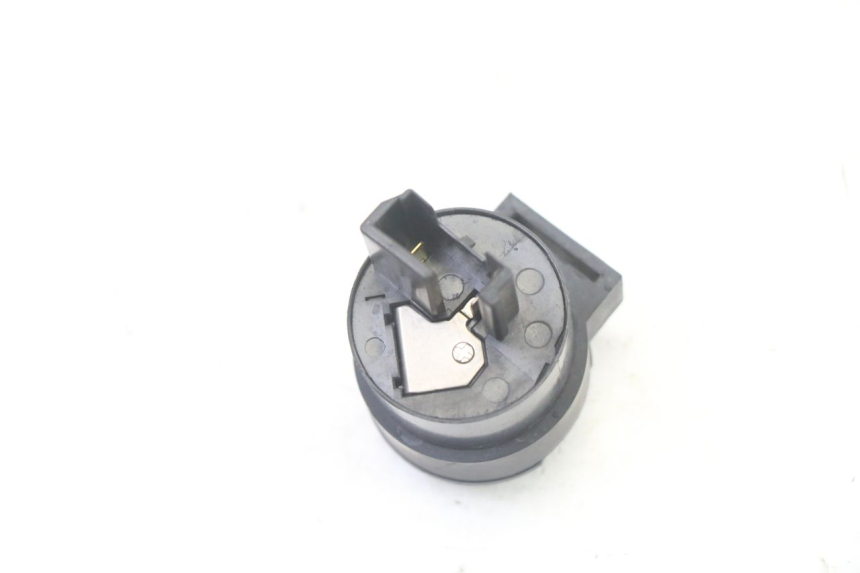 photo de RICHTINGAANWIJZERRELAIS MBK FLAME X 125 (2007 - 2016) - Zoom op gebruiksstaat