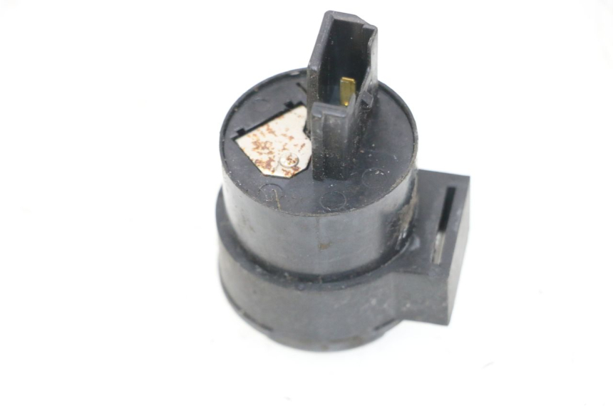 photo de RICHTINGAANWIJZERRELAIS MBK FLAME X 125 (2007 - 2016) - Detail van het onderdeel