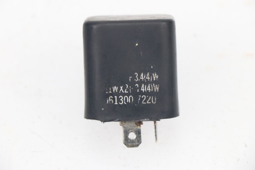 photo de KNIPPERLICHTRELAIS SUZUKI GN 125 (1997 - 2000) - Hoofdaanzicht