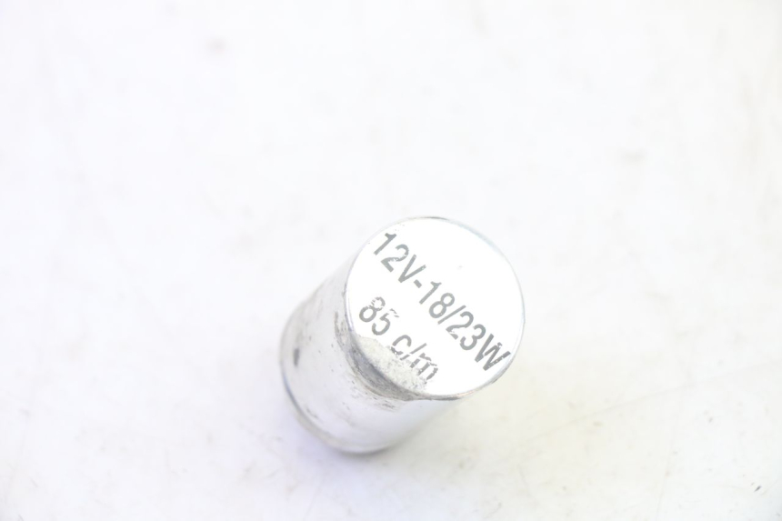 photo de KNIPPERLICHTRELAIS KAWASAKI GPX R WARBIRD 600 (1988 - 1993) - Zoom op gebruiksstaat