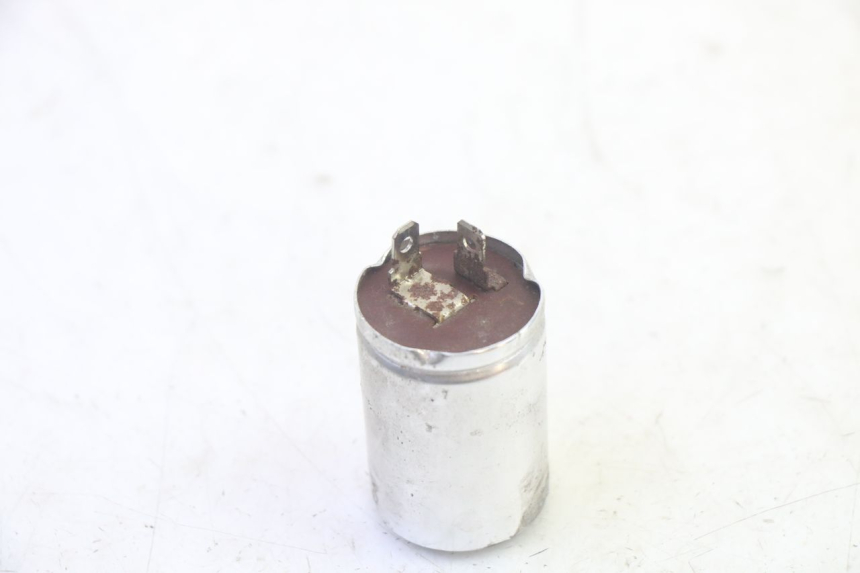 photo de KNIPPERLICHTRELAIS KAWASAKI GPX R WARBIRD 600 (1988 - 1993) - Andere kijkhoek