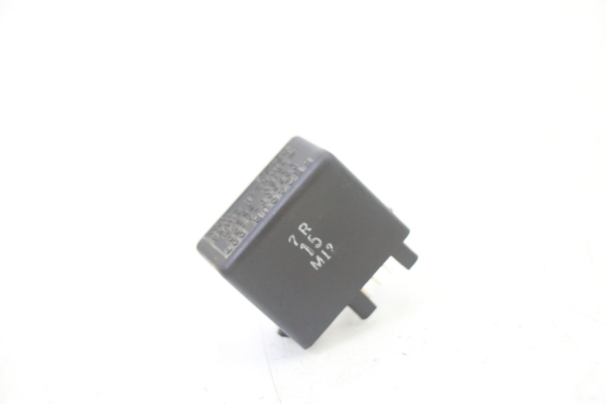 photo de KNIPPERLICHTRELAIS SUZUKI GSR 750 (2011 - 2017) - Hoofdaanzicht