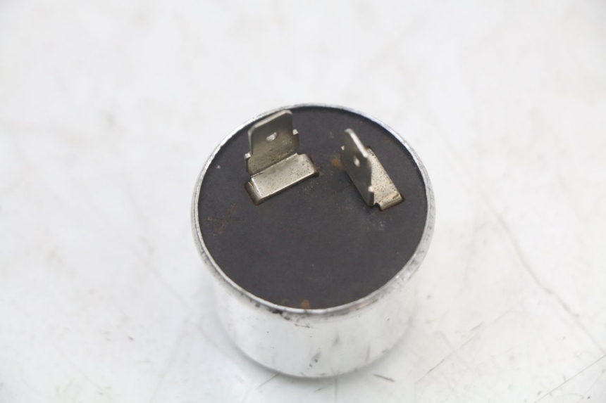 photo de KNIPPERLICHTRELAIS SUZUKI GSX E 250 (1982 - 1983) - Hoofdaanzicht