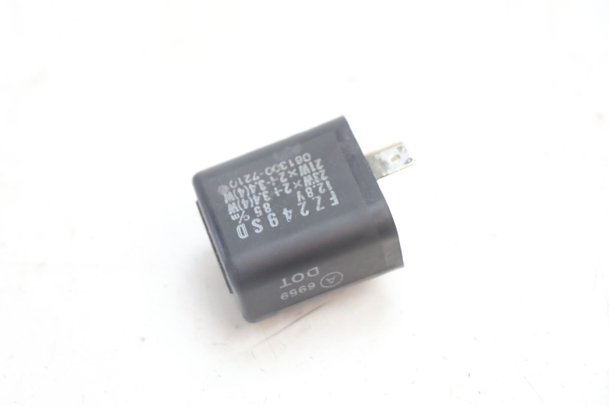 photo de Knipperrelais SUZUKI GSX F GSXF 750 (1988 - 1998) - Detail van het onderdeel