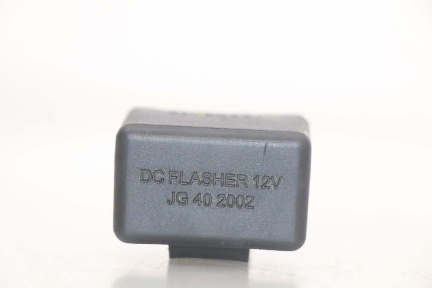 photo de KNIPPERLICHTRELAIS HUSQVARNA SVARTPILEN 401 (2018 - 2023) - Detail van het onderdeel