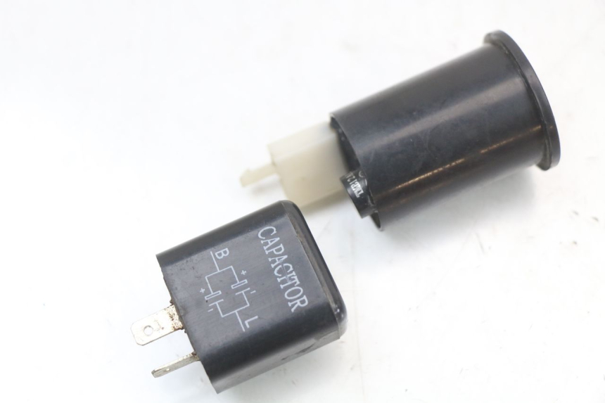 photo de KNIPPERLICHTRELAIS HYTRACK HY S 4X4 410 (2013 - 2016) - Hoofdaanzicht