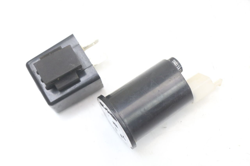 photo de KNIPPERLICHTRELAIS HYTRACK HY S 4X4 410 (2013 - 2016) - Detail van het onderdeel