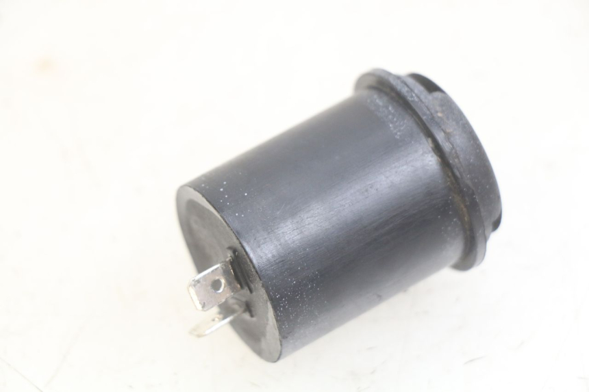 photo de KNIPPERLICHTRELAIS SYM JET SPORT XR 50 (2006 - 2015) - Detail van het onderdeel