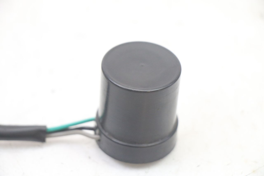 photo de KNIPPERLICHTRELAIS JM MOTORS MIA 50 (2017 - 2020) - Detail van het onderdeel