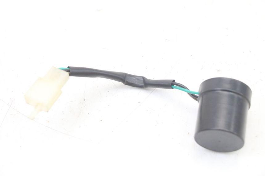 photo de KNIPPERLICHTRELAIS JM MOTORS MIA 50 (2017 - 2020) - Zoom op gebruiksstaat