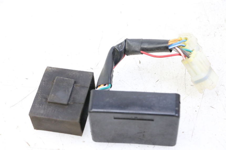 photo de KNIPPERLICHTRELAIS SYM JOYMAX 125 (2010 - 2017) - Overzicht