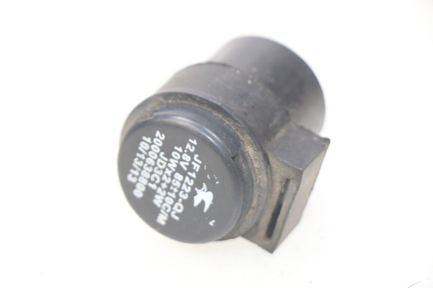 photo de KNIPPERLICHTRELAIS PEUGEOT KISBEE 2T 50 (2010 - 2017) - Hoofdaanzicht