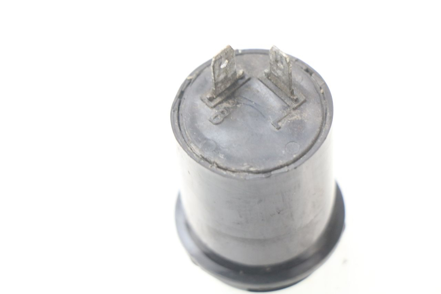 photo de KNIPPERLICHTRELAIS PEUGEOT KISBEE 4T 50 (2010 - 2017) - Zoom op gebruiksstaat