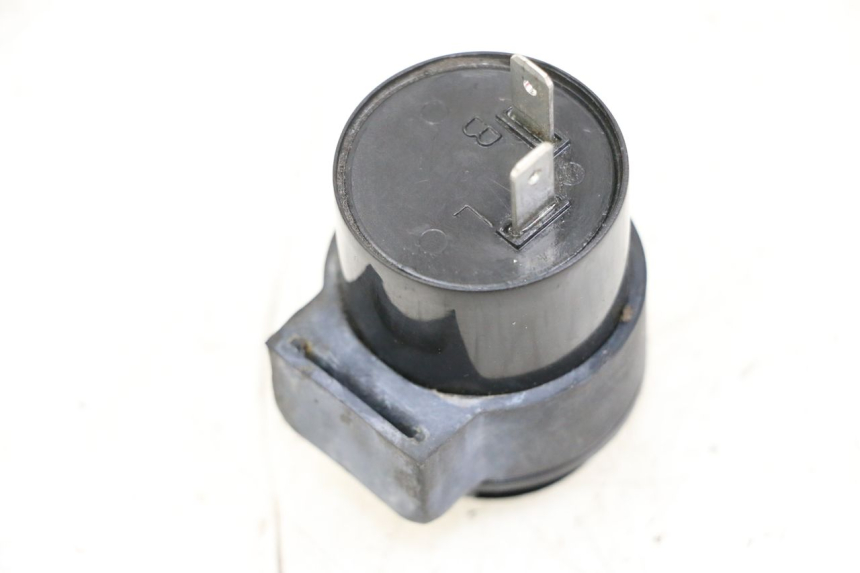 photo de KNIPPERLICHTRELAIS PEUGEOT KISBEE 4T 50 (2018 - 2022) - Detail van het onderdeel