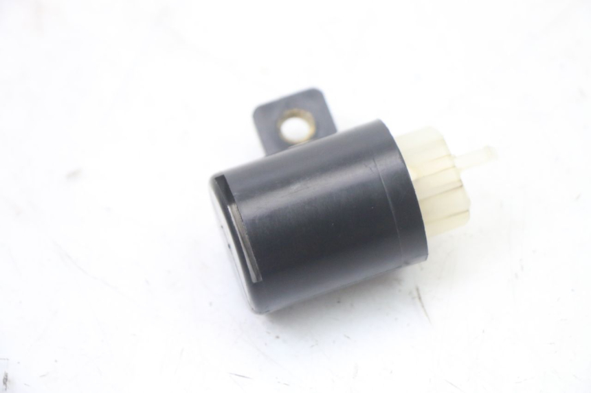 photo de KNIPPERLICHTRELAIS KYMCO PEOPLE S 125 (2000 - 2008) - Andere kijkhoek