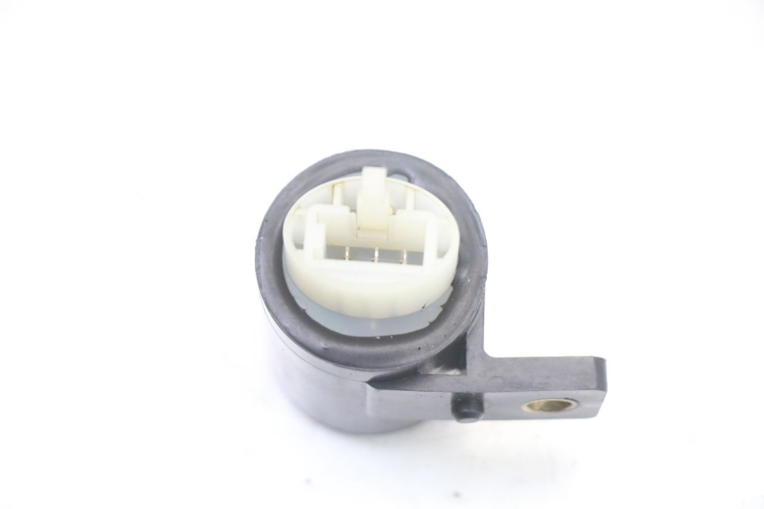 photo de KNIPPERLICHTRELAIS KYMCO PEOPLE S 125 (2000 - 2008) - Technische close-up