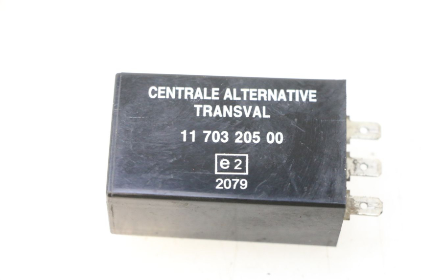photo de KNIPPERLICHTCENTRALE PEUGEOT LUDIX ONE 50 (2004 - 2006) - Hoofdaanzicht