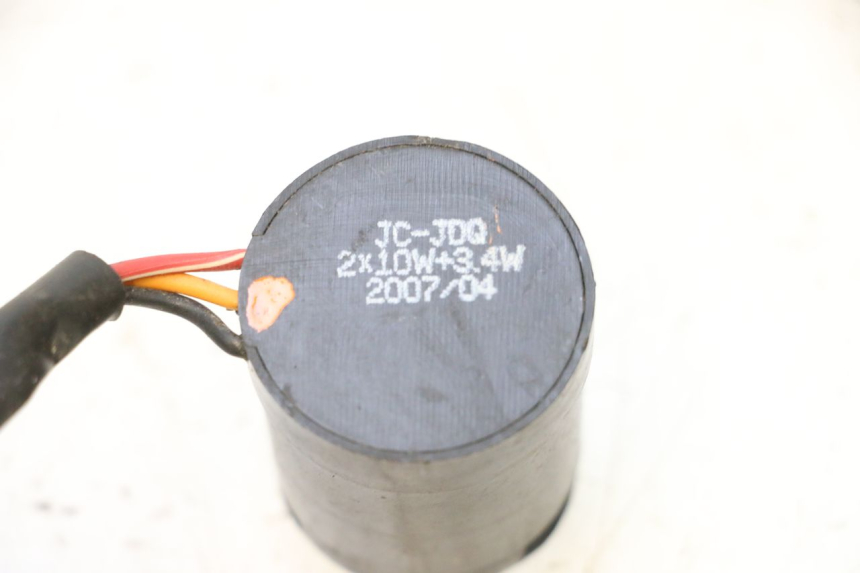 photo de KNIPPERLICHTCENTRALE KEEWAY MATRIX RX9 125 (2006 - 2007) - Andere kijkhoek