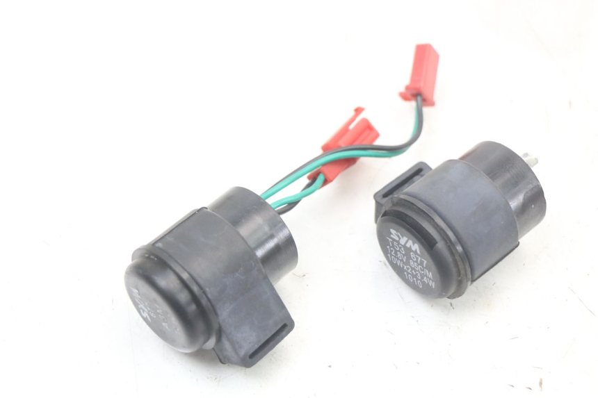 photo de RICHTINGAANWIJZERRELAIS SYM MIO 50 (2011 - 2017) - Hoofdaanzicht