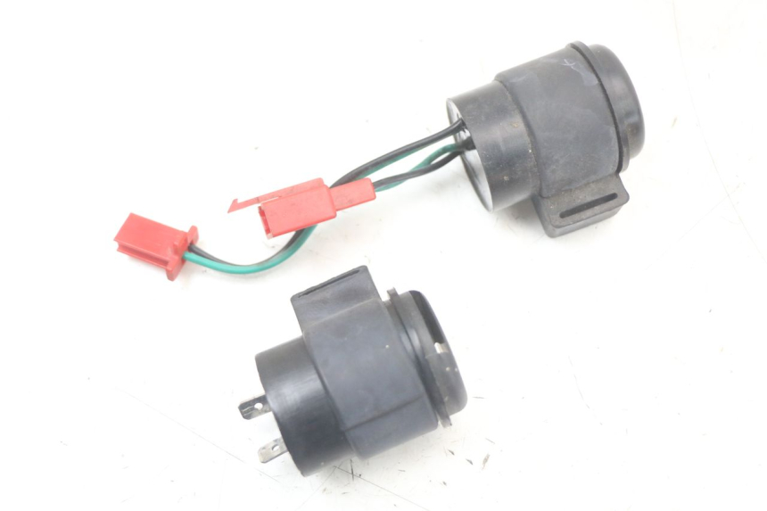 photo de RICHTINGAANWIJZERRELAIS SYM MIO 50 (2011 - 2017) - Detail van het onderdeel