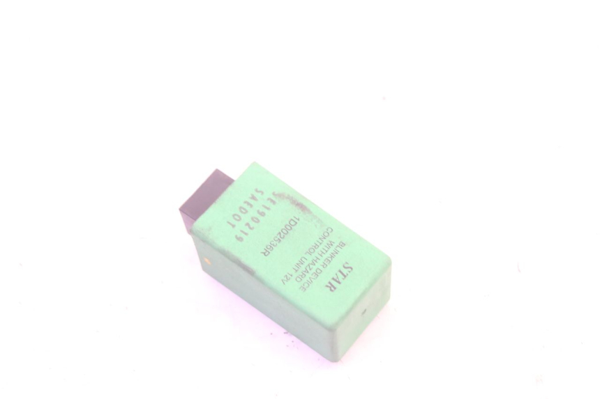 photo de KNIPPERLICHTRELAIS PIAGGIO MP3 HPE 350 (2018 - 2020) - Detail van het onderdeel