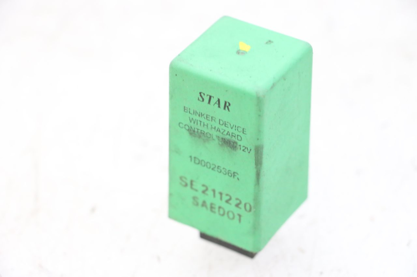 photo de KNIPPERLICHTRELAIS PIAGGIO MP3 HPE 300 (2019 - 2026) - Hoofdaanzicht