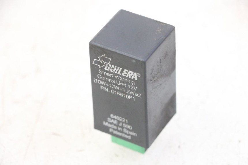 photo de KNIPPERLICHTRELAIS PIAGGIO MP3 LT 400 (2007 - 2012) - Detail van het onderdeel