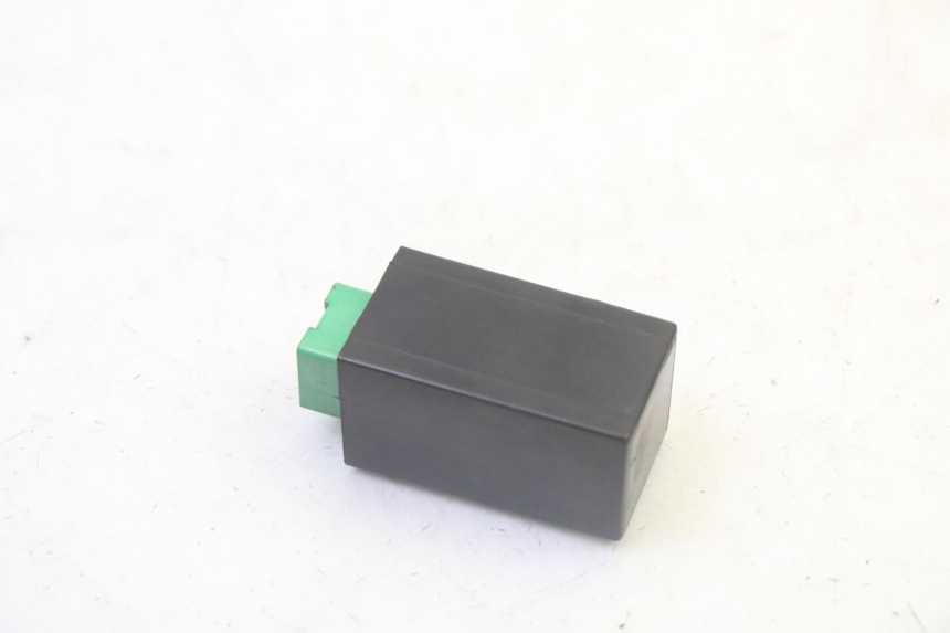 photo de KNIPPERLICHTRELAIS PIAGGIO MP3 LT 300 (2010 - 2016) - Zoom op gebruiksstaat